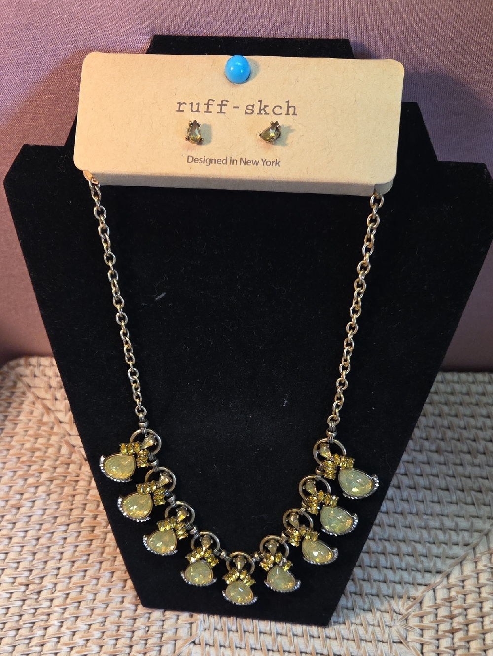 Gold Necklace with Green Teardrop Stones